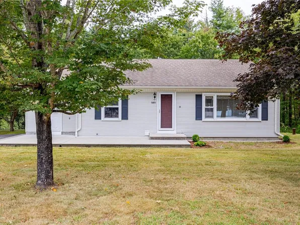 989 Putnam Pike, Glocester, RI 02814