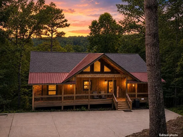 65 Dawn Ln, Ellijay, GA 30540