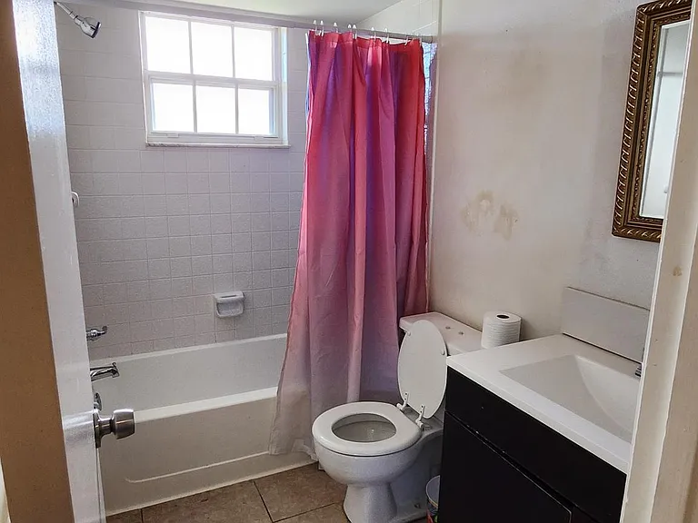 2nd BathRoom