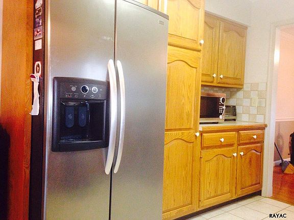 2nd image of 113 Oak Dr