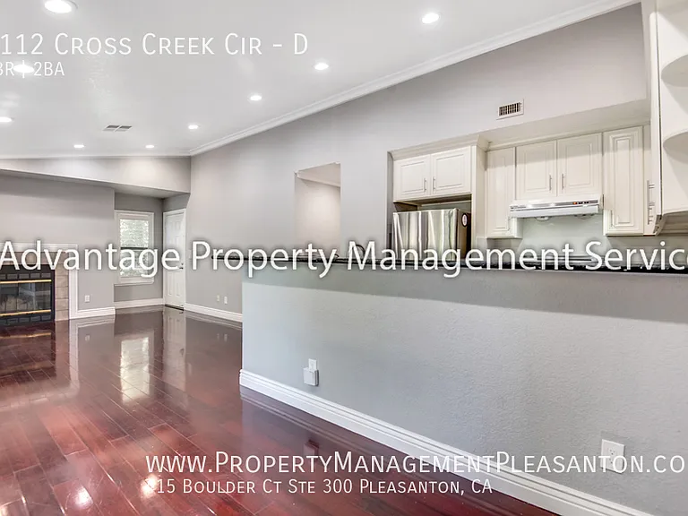 7112 Cross Creek Cir #D — Photo 3