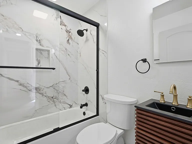 205 Alaska Ave #2 — Photo 9