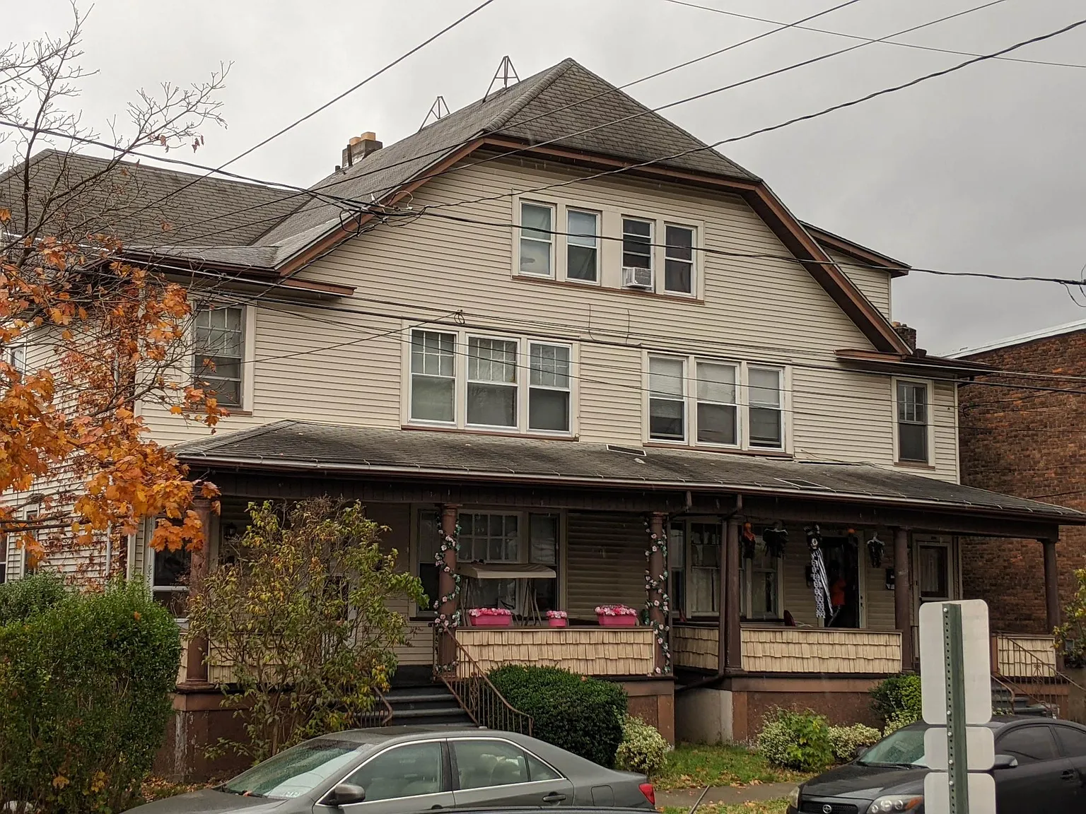 2 bed, 900 sqft, $1,200 — Photo 1