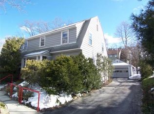9 Roseland Rd, Worcester, MA 01609