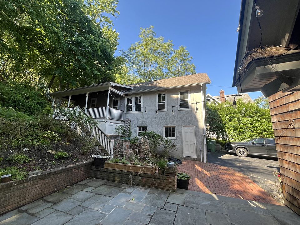 1st image of 117 Liberty Ave #2