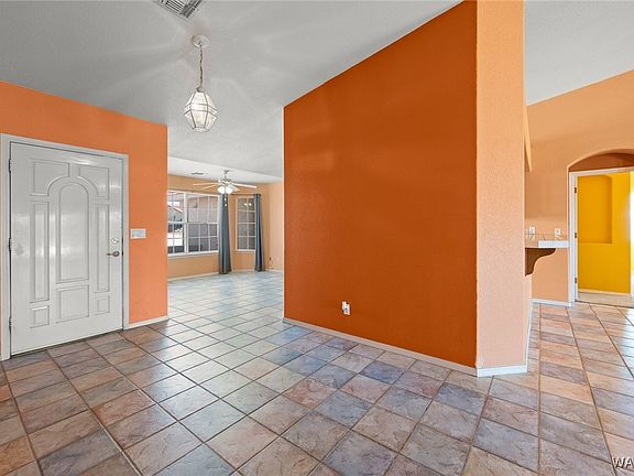 4th image of 811 Sunburst Place