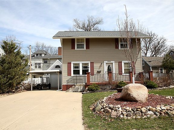 2nd image of 350 Woodland Dr SE