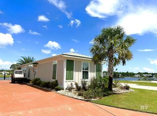 12136 Gateway Dr, Elberta, AL 36530