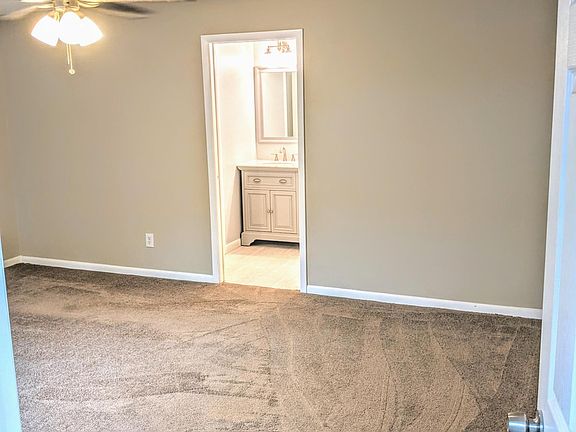 5th image of 280 Bayhead Dr
