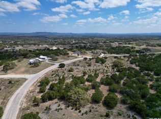 776 Pinto Cyn, Bandera, TX 78003