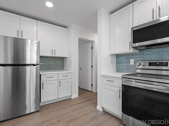 3rd image of 2958-68 Reynard Way #2962