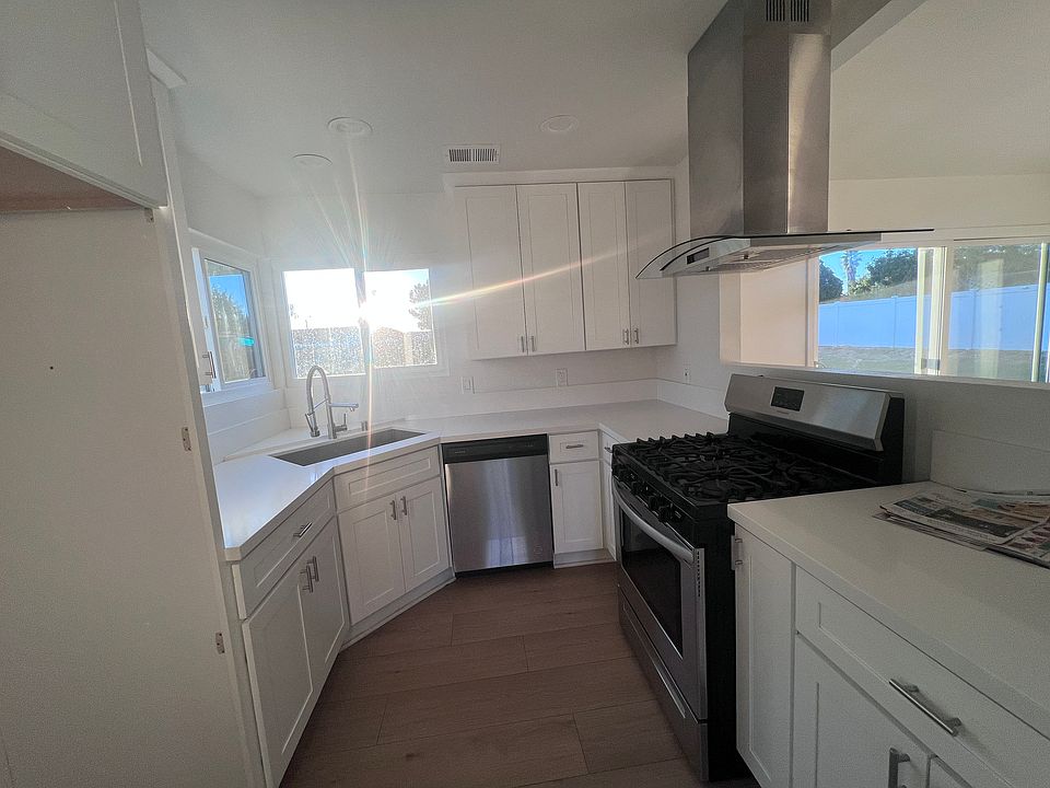 1st image of 13673 Rockcrest Dr