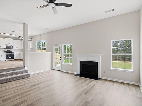 4th image of 3538 Cragstone Rd