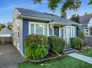 1207 NE 70th St, Seattle, WA 98115