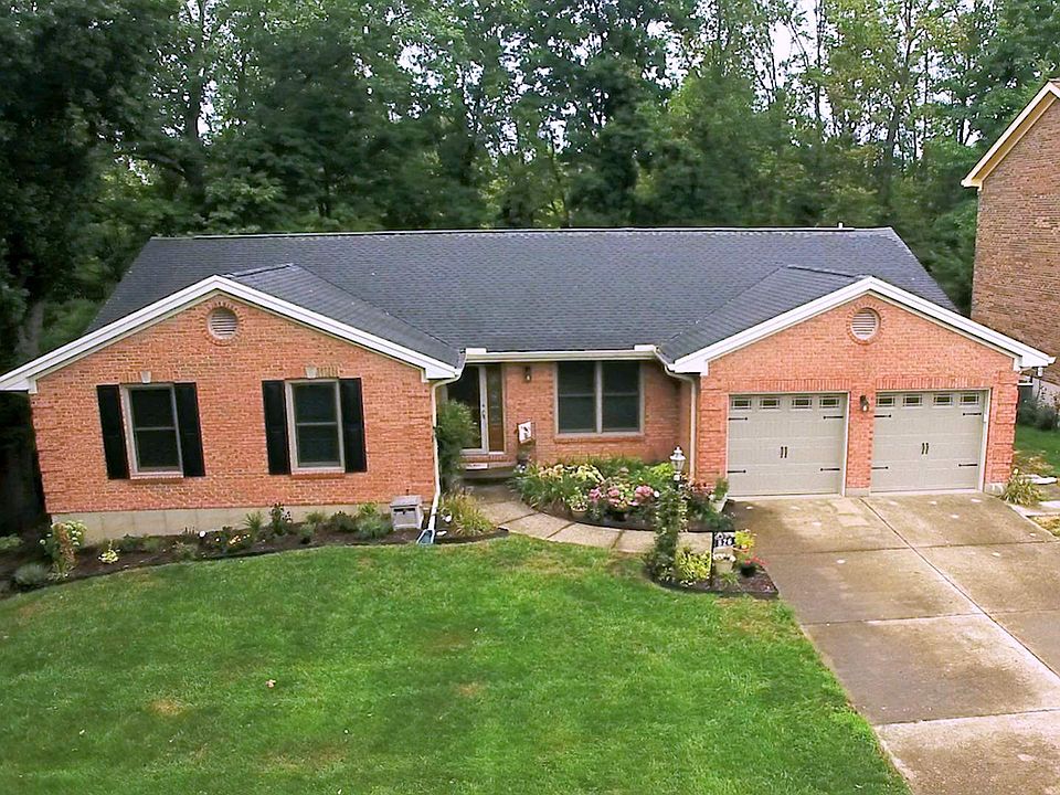 1st image of 826 Elizabeth Dr