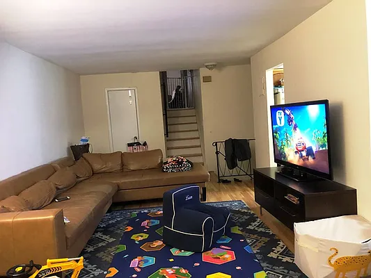 Rented by Prime Realty | media 13
