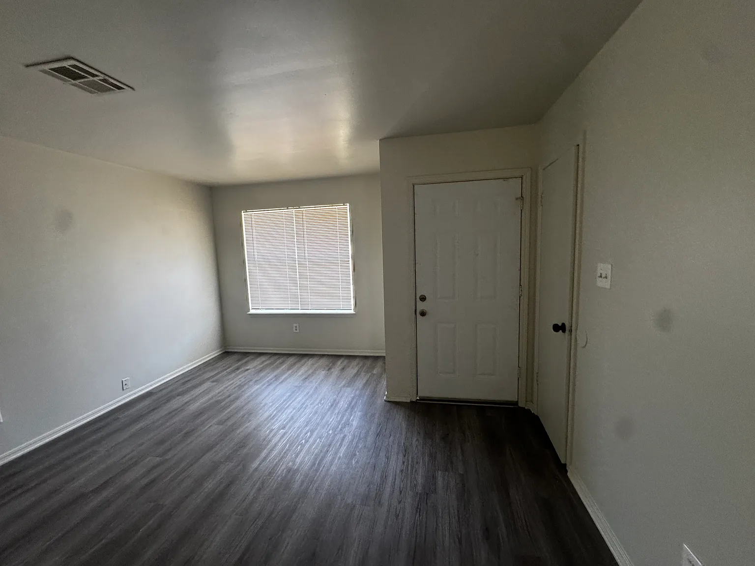 3 bed, 1286 sqft, $1,495 — Photo 4