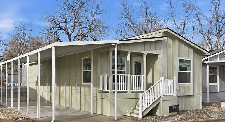 Listing photo 2