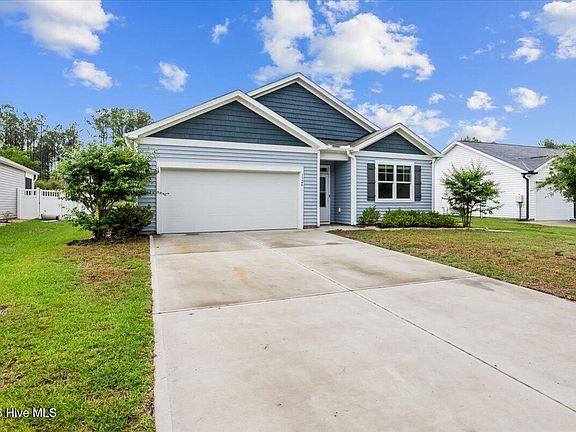 3rd image of 1326 Cadbury Castle Drive SE #40