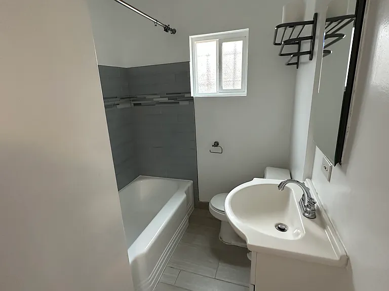 1937 Vista Del Mar St #4 — Photo 4