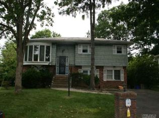 52 The Blvd, Amityville, NY 11701