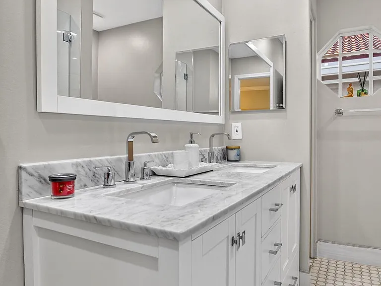 18280 Coral Isles Dr — Photo 44
