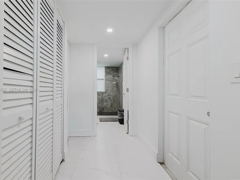 2621 SW 12th Ter — Photo 10