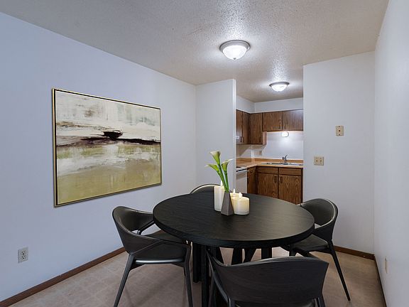Moorhead, MN South Park Apartments | Dining