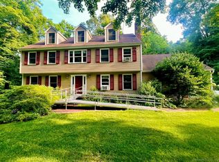 28 N Georges Hill Rd, Southbury, CT 06488