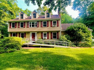 28 N Georges Hill Rd, Southbury, CT, 06488