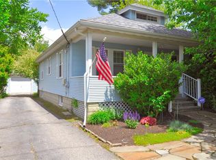 364 Chestnut St, Warwick, RI 02888