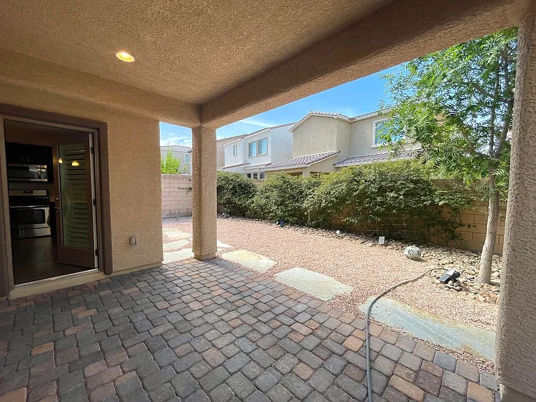 9702 Canyon Landing Ave — Photo 45