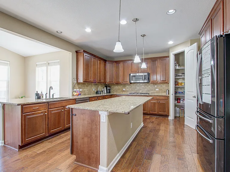 10698 Worthington Cir — Photo 11