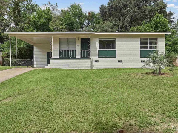908 Blue Springs Dr, Pensacola, FL 32505