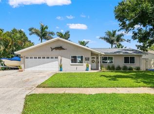 5523 18th St NE, Saint Petersburg, FL 33703