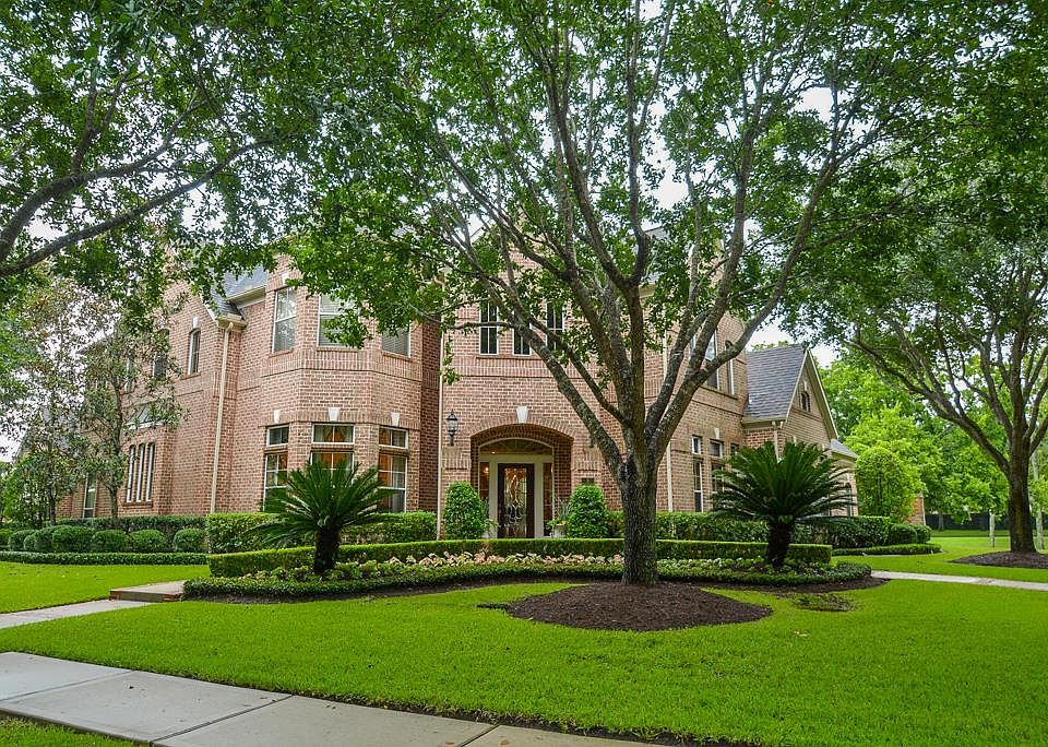 1st image of 8 Palm Meadows Ct
