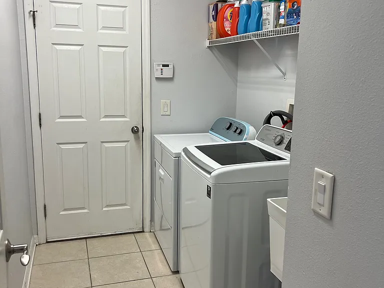 4823 Portmarnock Way — Photo 34