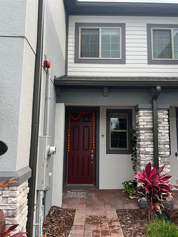 3 bed, 3.5 bath, 1676 sqft, $2,300 — Photo 3