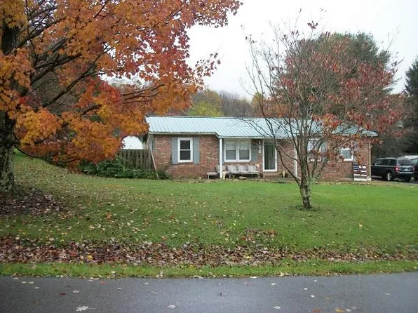 166 Lagrange St, North Tazewell, VA 24630