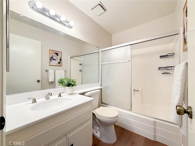 1034 Romney Dr — Photo 32