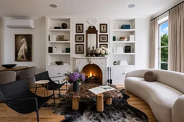 551 Lexington Avenue  image 1 of 15