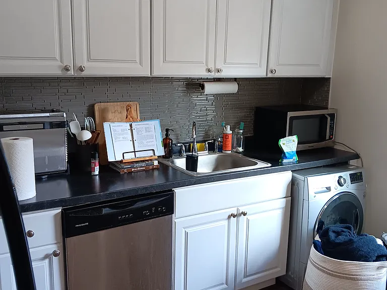 2147 N Fremont St #1N — Photo 2