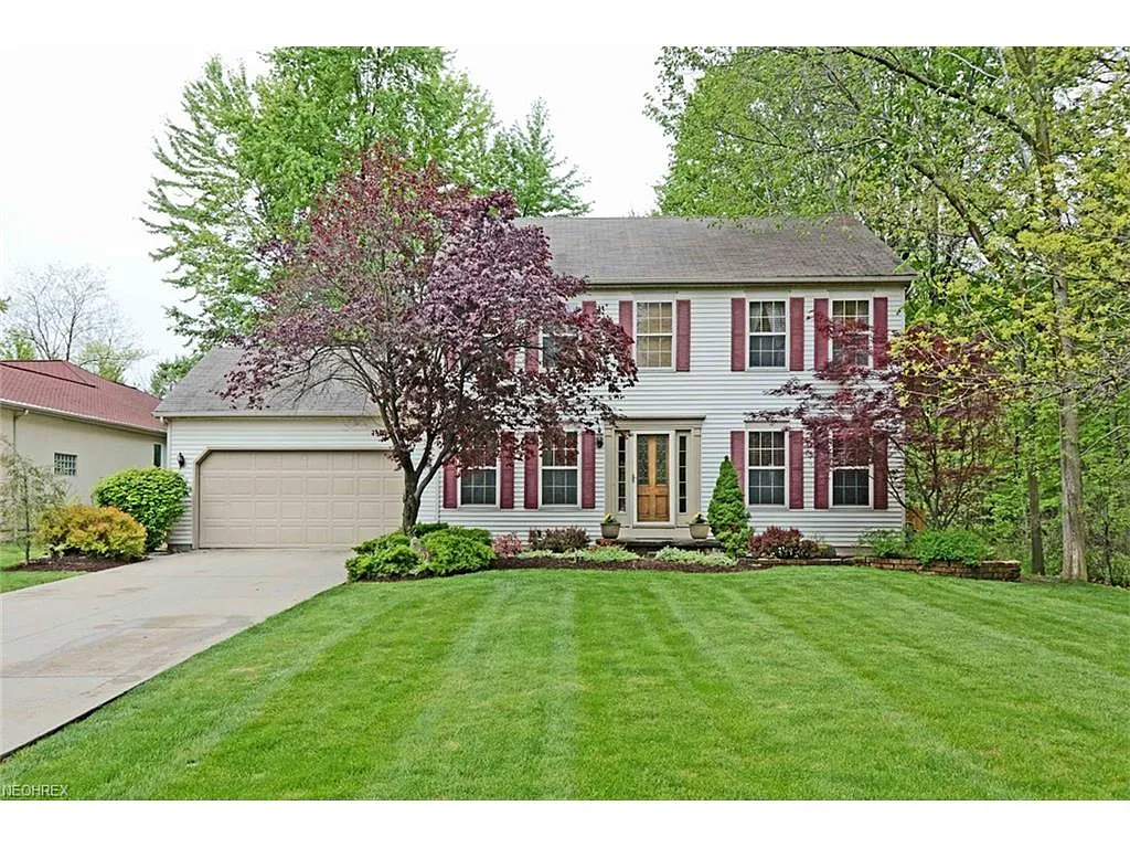7102 Regina Ln photo 1