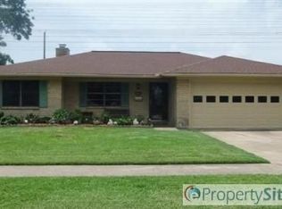 810 S Kaufman Dr, Deer Park, TX 77536