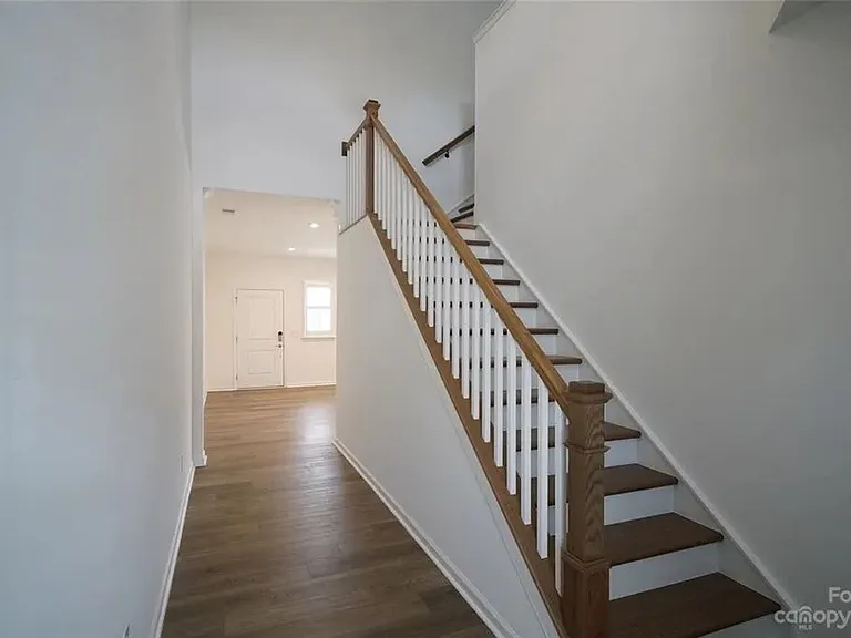 22047 Lani Dr — Photo 28