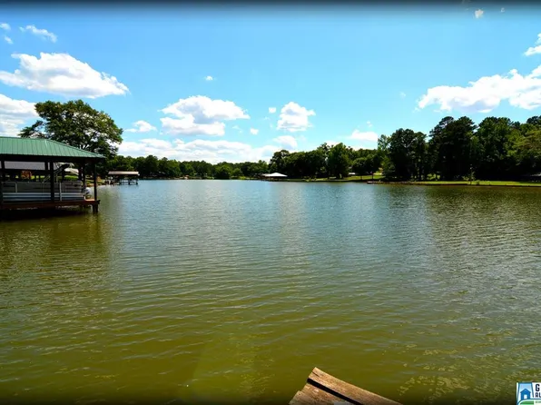 145 Maine Dr, Cropwell, AL 35054
