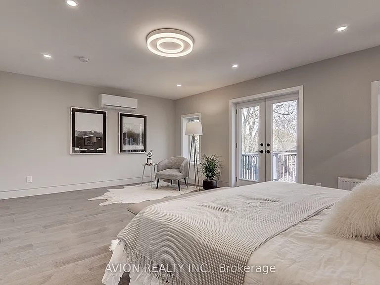 46 Braemar Ave — Photo 16