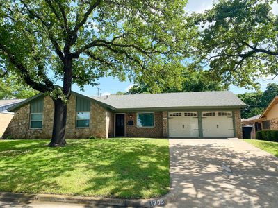 1709 Signet Dr, Euless, TX, 76040