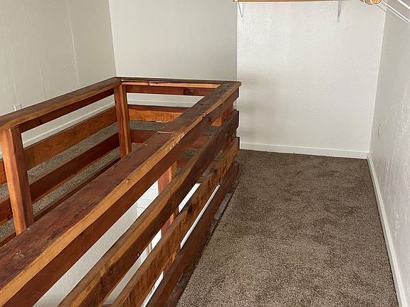 5th image of 721 W 3rd St APT C