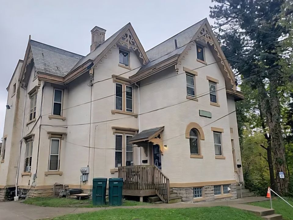 1st image of 47 Lakewood Ave